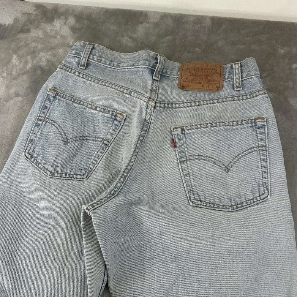 Levi's 550 Jeans Mens 28x30 Blue Light Wash Relaxed Tapered Distressed Denim